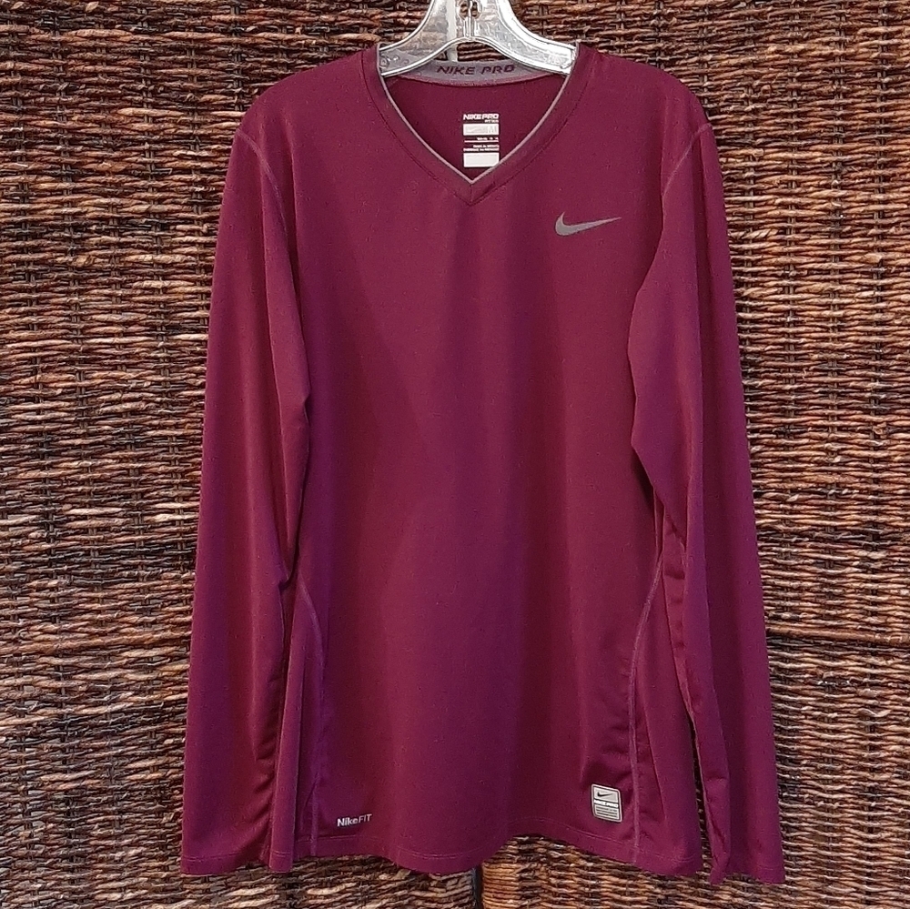 Nike Pro Women's Medium Purple Fitted Long Sleeve Workout Tee Shirt Activewear